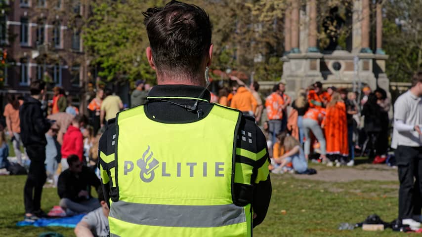 Structurele Loonsverhoging Van 1,3 Procent Voor Politie In Cao-akkoord ...