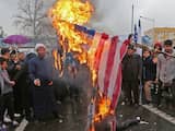 Maandag 11 februari: Iran viert de veertigste verjaardag van de islamitische revolutie.Tijdens de herdenking verbranden inwoners de Amerikaanse vlag.