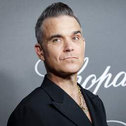 Robbie Williams opent binnenkort zijn eerste eigen kunstexpositie in Amsterdam