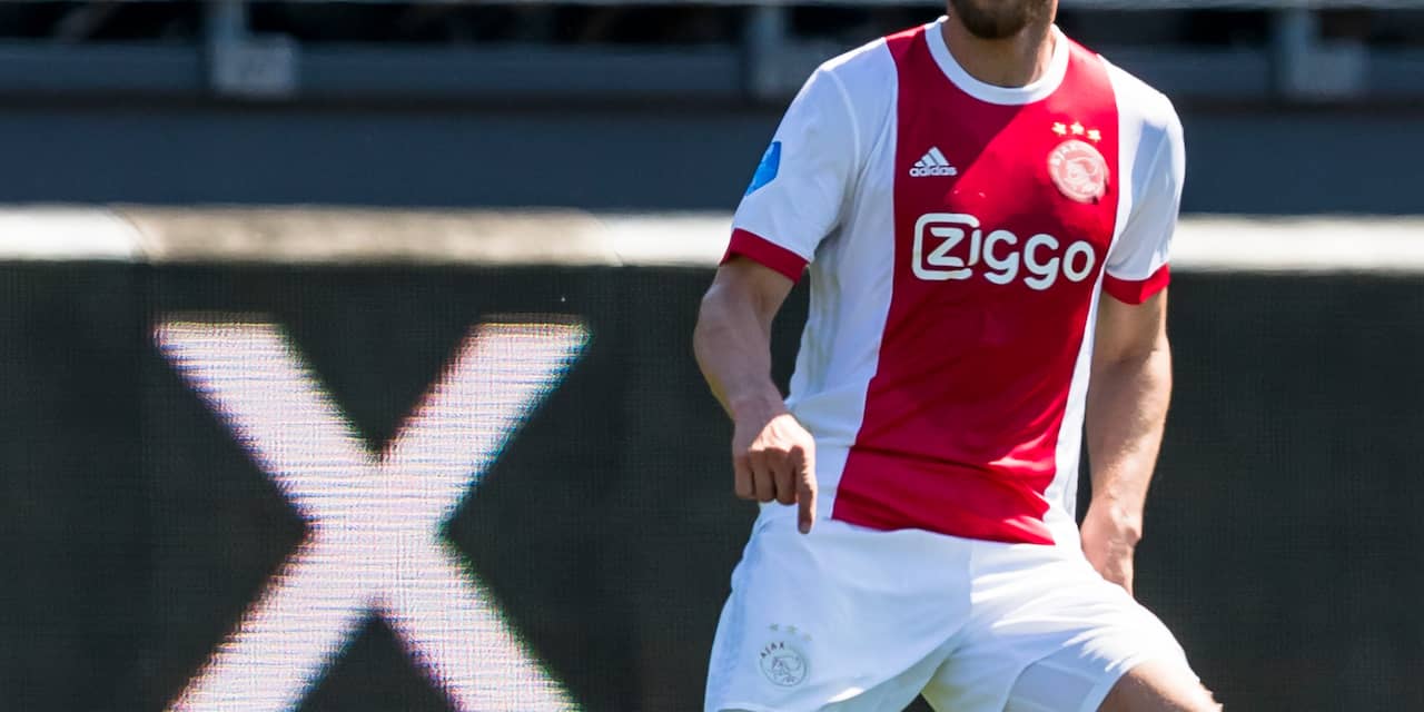 Huntelaar verlengt aflopend contract bij Ajax met een jaar