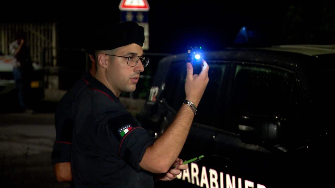 Beeld uit video: Italië zoekt 's nachts door naar Nederlander die vader doodstak