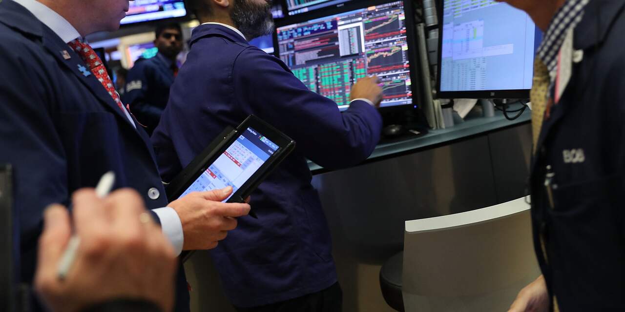 Dow Jones kent met verlies van 4,6 procent grootste daling sinds 2011