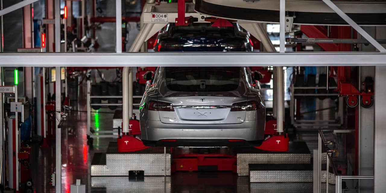 Tesla trekt stekker uit assemblage in Tilburg: bijna honderd banen op de tocht