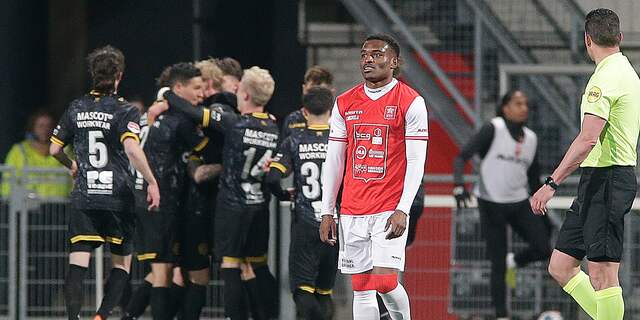 Roda JC wint doelpuntrijke Limburgse derby, Almere City ...