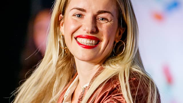 voormalige k3-zangeres josje huisman in verwachting | nu - het