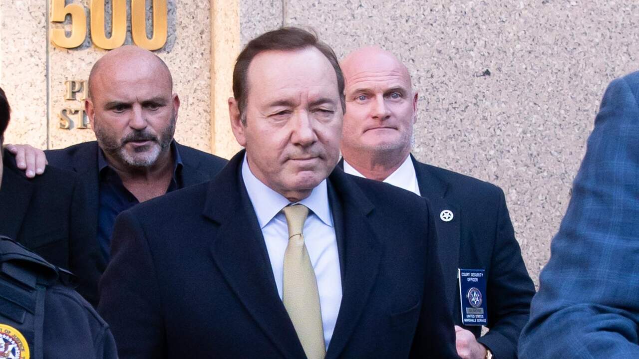 Kevin Spacey si dichiara non colpevole nel caso di abuso di Londra |  #Anche io