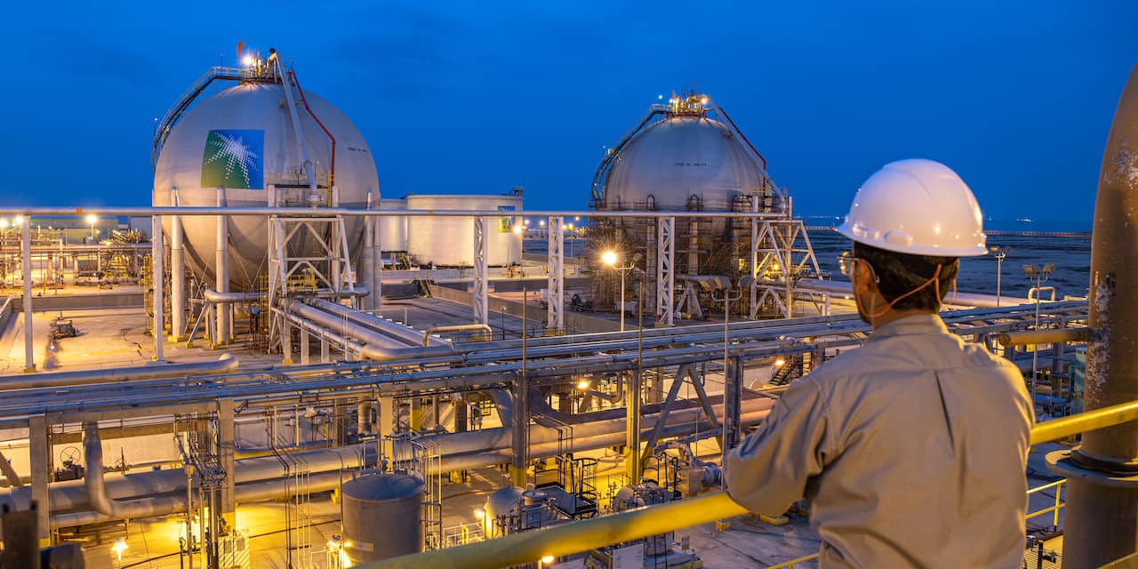 Oliereus Saudi Aramco noteert winst van 110 miljard dollar