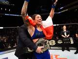 Germaine de Randamie wint als eerste Nederlandse vrouw UFC-titel