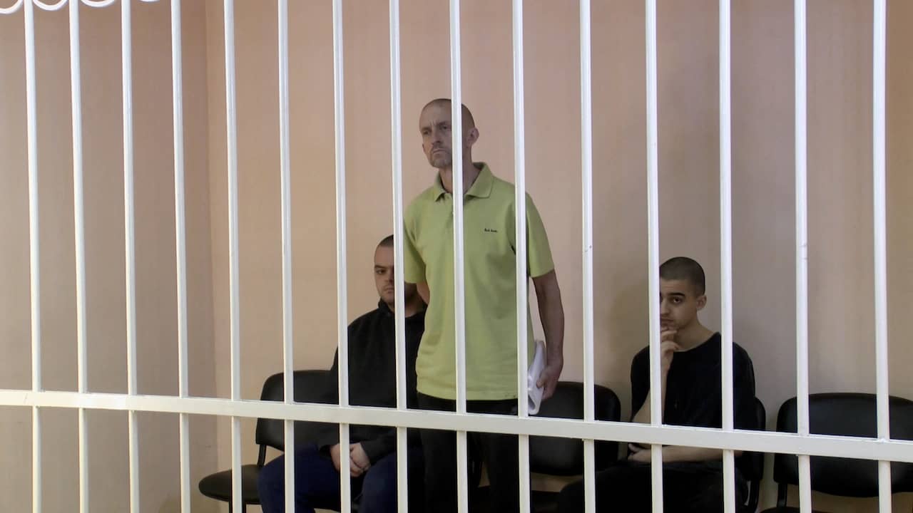 La Russia condanna i prigionieri di guerra britannici a Mariupol |  Attualmente