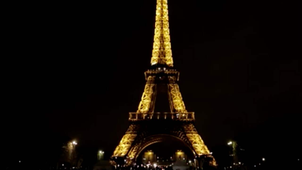 Beeld uit video: Earth Hour: wereldberoemde gebouwen doen het licht uit