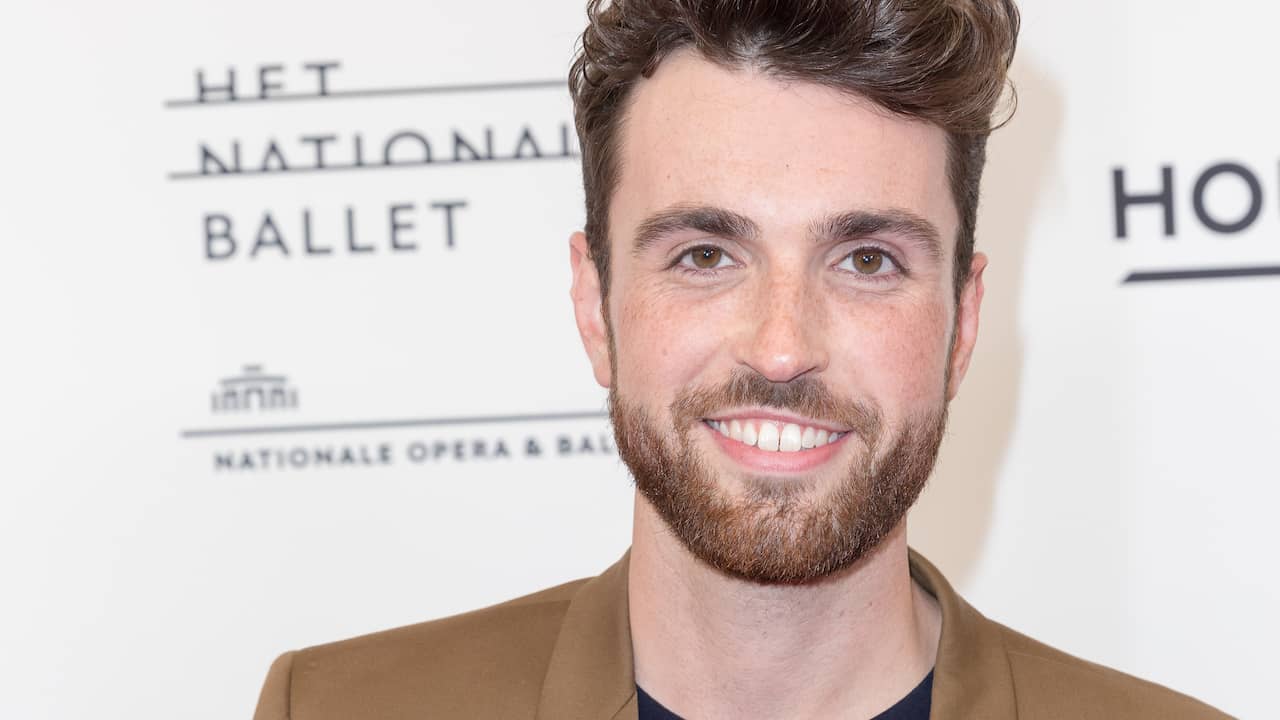 Duncan Laurence gets platinum record for new album - Teller Report