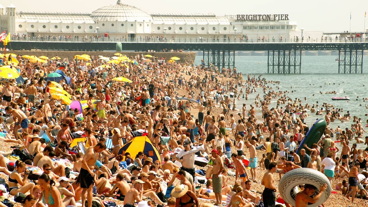 Record Heatwave Sweeps Across Netherlands and United Kingdom