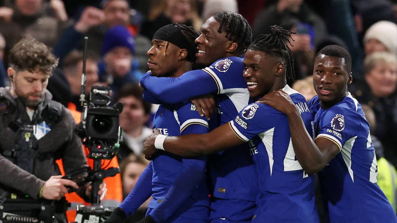 Beeld uit video: Samenvatting: Madueke helpt Chelsea in slotfase aan zege op Palace (2-1)