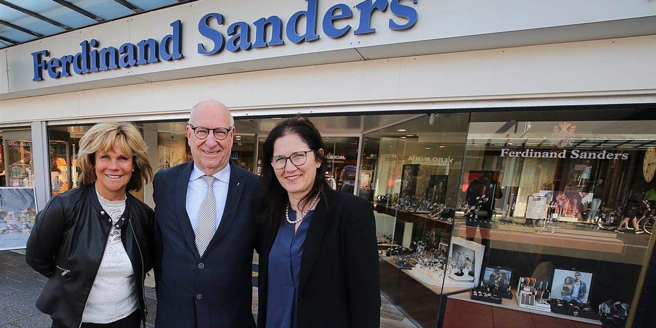 Juwelier Sanders in winkelcentrum WoensXL blijft toch open