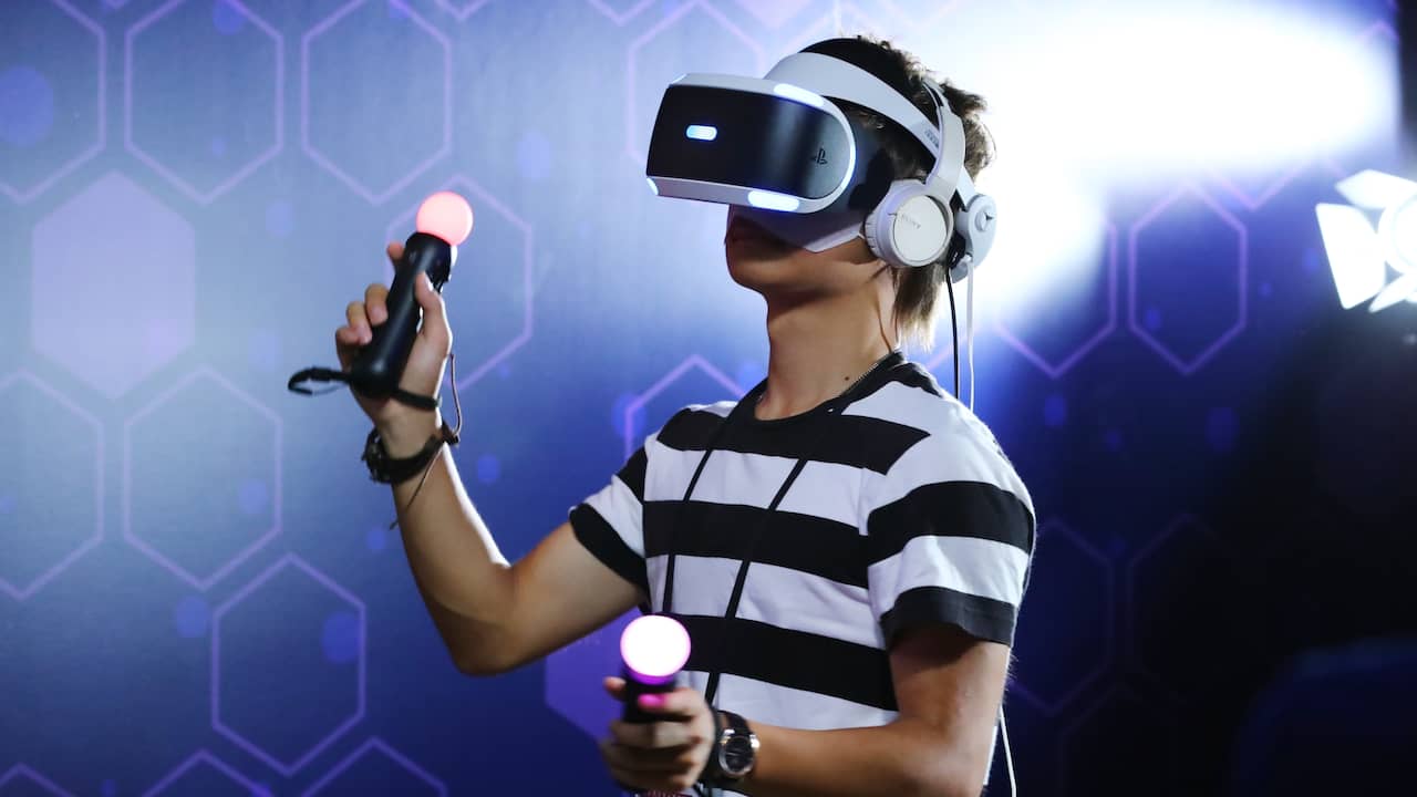 schuif terwijl datum Sony werkt aan nieuwe VR-bril met betere controller voor PlayStation 5 |  Games | NU.nl