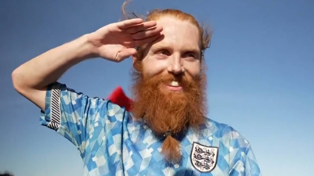 Beeld uit video: Brit is eerste man die door heel Afrika rent