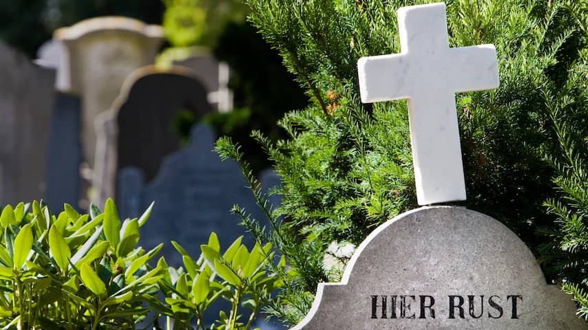 Meeste Nederlanders willen accounts van overleden familie niet beheren