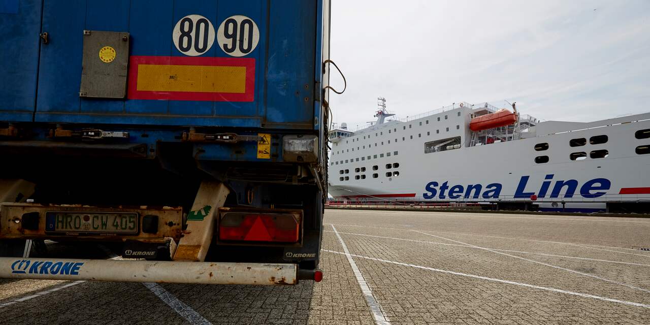 Marechaussee treft illegalen aan op veerboot Hoek van Holland