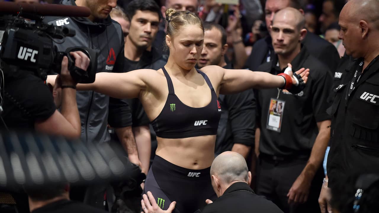 Voormalig UFC-kampioene Ronda Rousey maakt overstap naar WWE | Sport Overig  | NU.nl