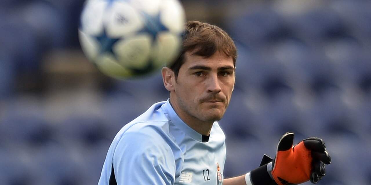 Casillas kan records Xavi en Van der Sar verbeteren