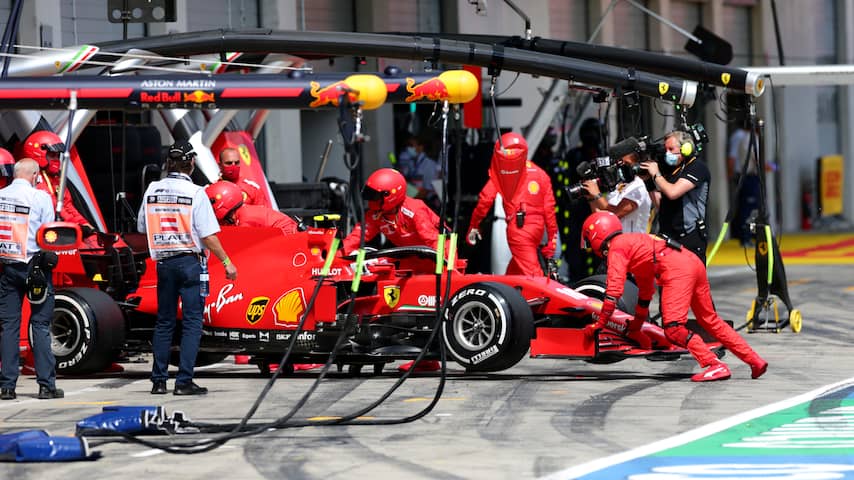 Leclerc na botsing met teamgenoot Vettel: 'Ik was een klootzak vandaag'