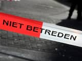 Een afzetlint bij een parkeergarage aan de Bart Poesiatstraat in Amsterdam Nieuw-West waar een man is doodgeschoten. Het vermoedelijke slachtoffer is een bekende van de politie. Het is de zoveelste schietpartij in de hoofdstad de laatste tijd.