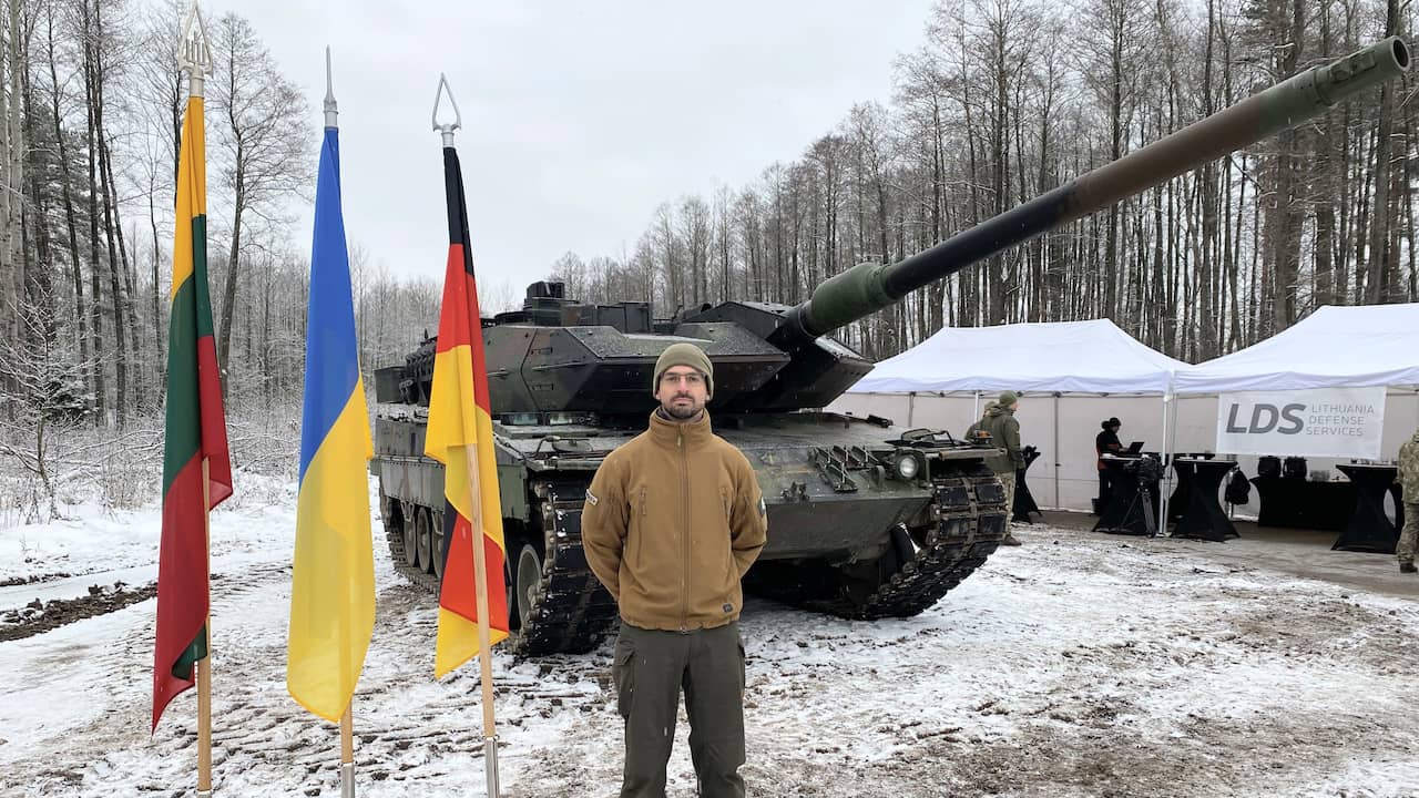 Ukraine’s Leopard 2 Tanks Repaired in Lithuania, Expected to Return to Battlefield Next Month