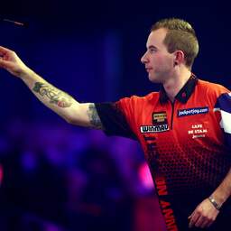 Noppert ondanks zege uitgeschakeld op Grand Slam of Darts