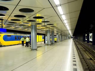 Vier keer treinhinder door wandelaars in spoortunnel Schiphol: 'Heel uitzonderlijk'