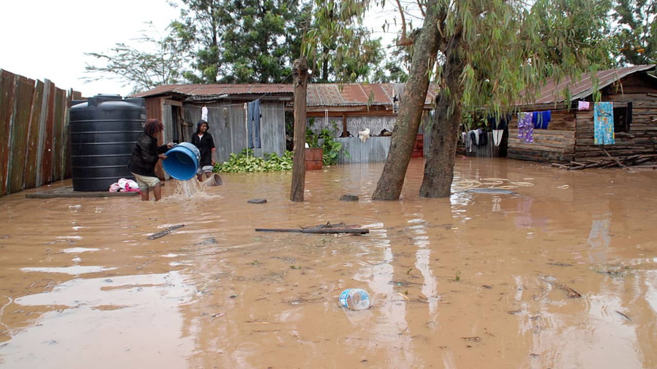Dopo la Somalia e il Kenya, decine di persone sono morte a causa delle inondazioni in Tanzania all’estero