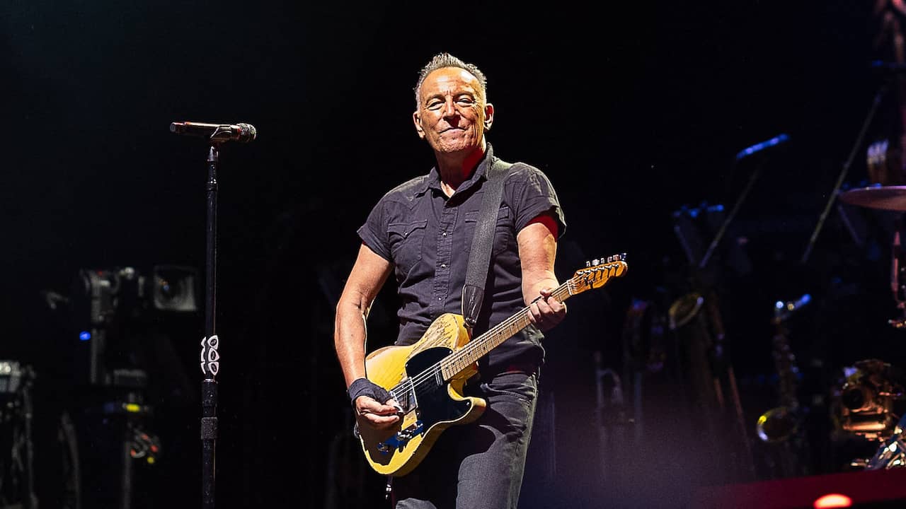 Bruce Springsteen Cancels 2023 Tour Due to Health Problems