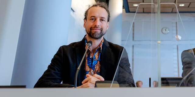 OM start onderzoek naar Viruswaarheid om aan voorman Engel verstrekte lening