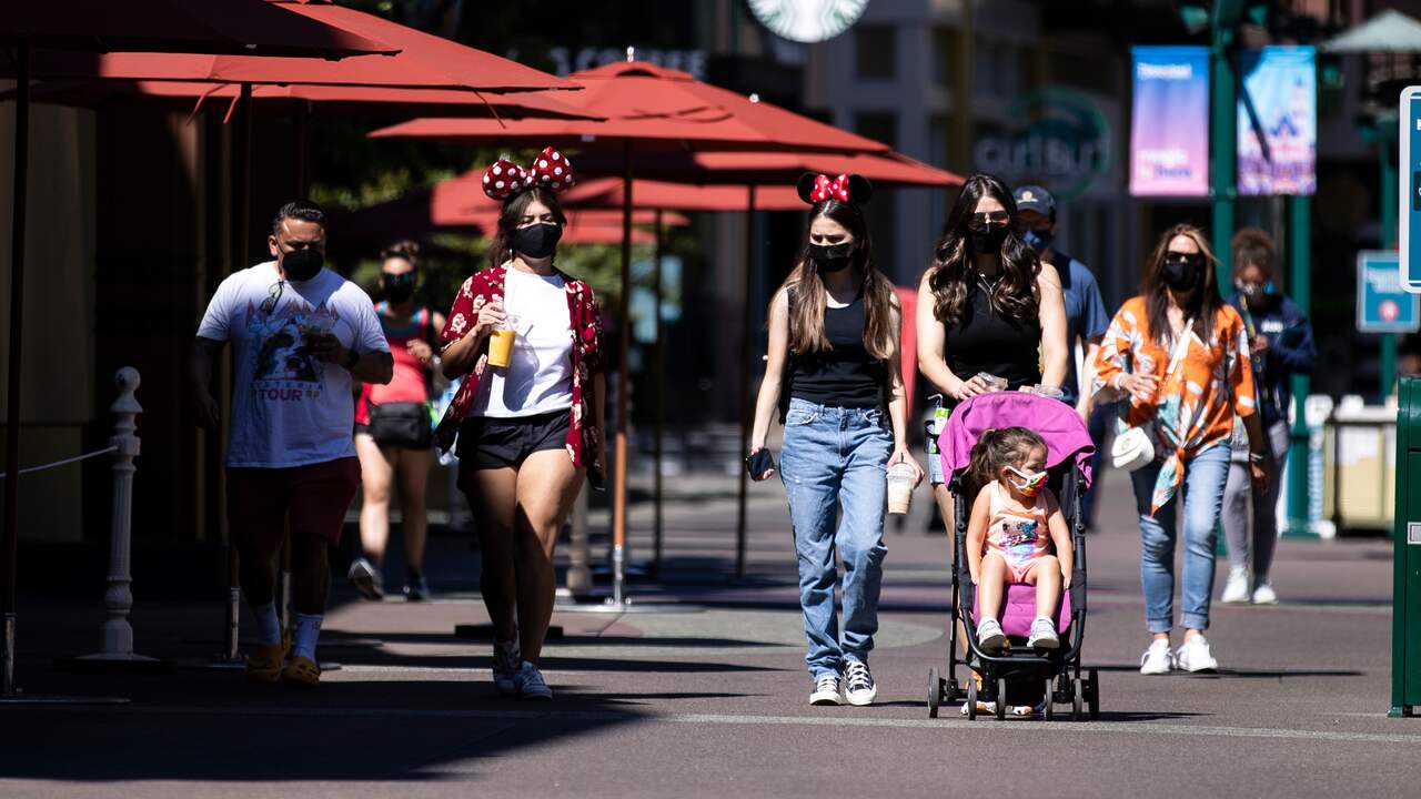 Beeld uit video: Disneyland in Californië na dertien maanden weer open
