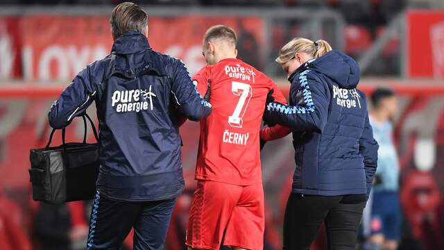 Twente zal het wellicht langere tijd zonder Václav Cerny en Jayden Osterwald moeten stellen.