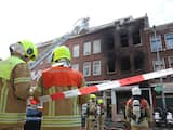 Uit raam gesprongen man zwaargewond bij brand in Rotterdam
