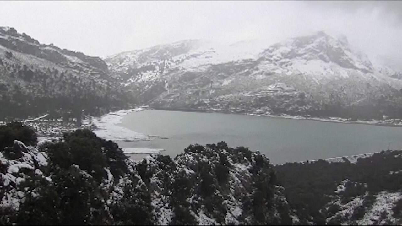 Beeld uit video: Mallorca bedolven onder uniek pak sneeuw