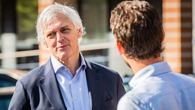 Dolf Segaar stond SC Cambuur en De Graafschap vorig jaar nog bij toen die clubs op juridische grond promotie wilden afdwingen.
