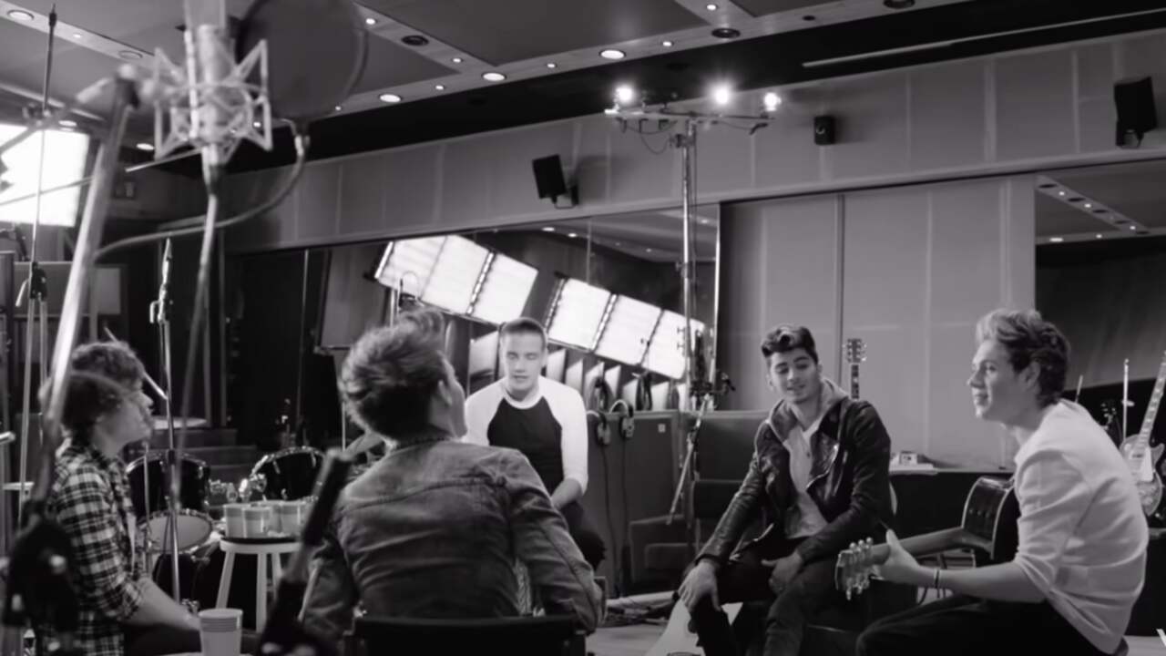 Beeld uit video: One Direction - Little Things