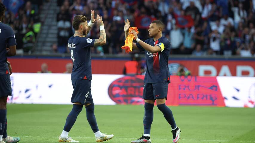 PSG en afzwaaiende Messi in emotioneel duel onderuit tegen Clermont Foot