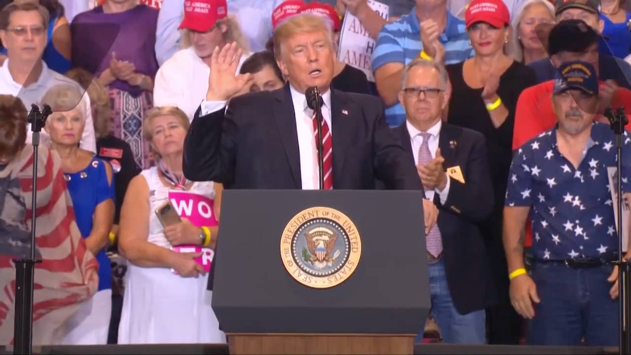 Beeld uit video: Trump beschuldigt media van zaaien verdeeldheid 