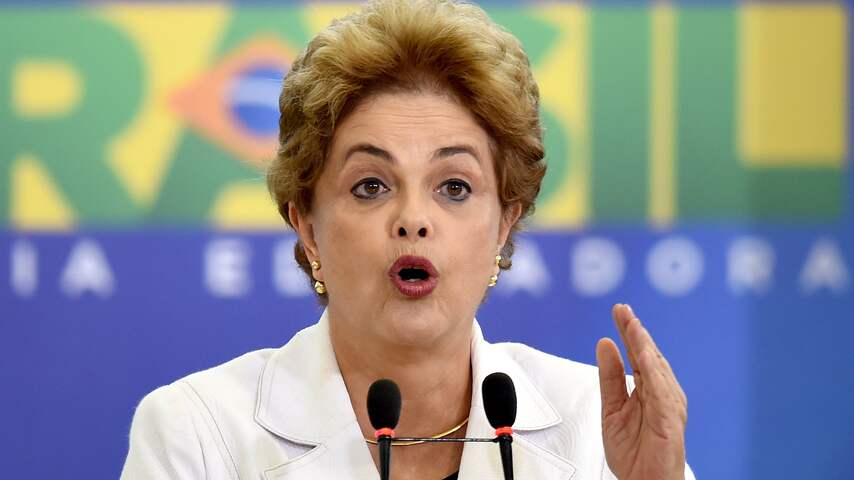 Braziliaanse president Rousseff noemt mogelijke afzetting 'samenzwering'