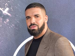 Drake verwijdert nummer waarop AI-stem van Tupac Shakur te horen is