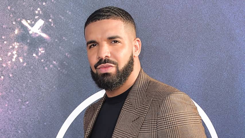 Drake verwijdert nummer waarop AI-stem van Tupac Shakur te horen is