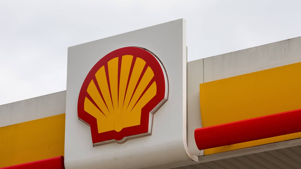 Shell gives 82,000 employees extra bonus for good performance |  NOW