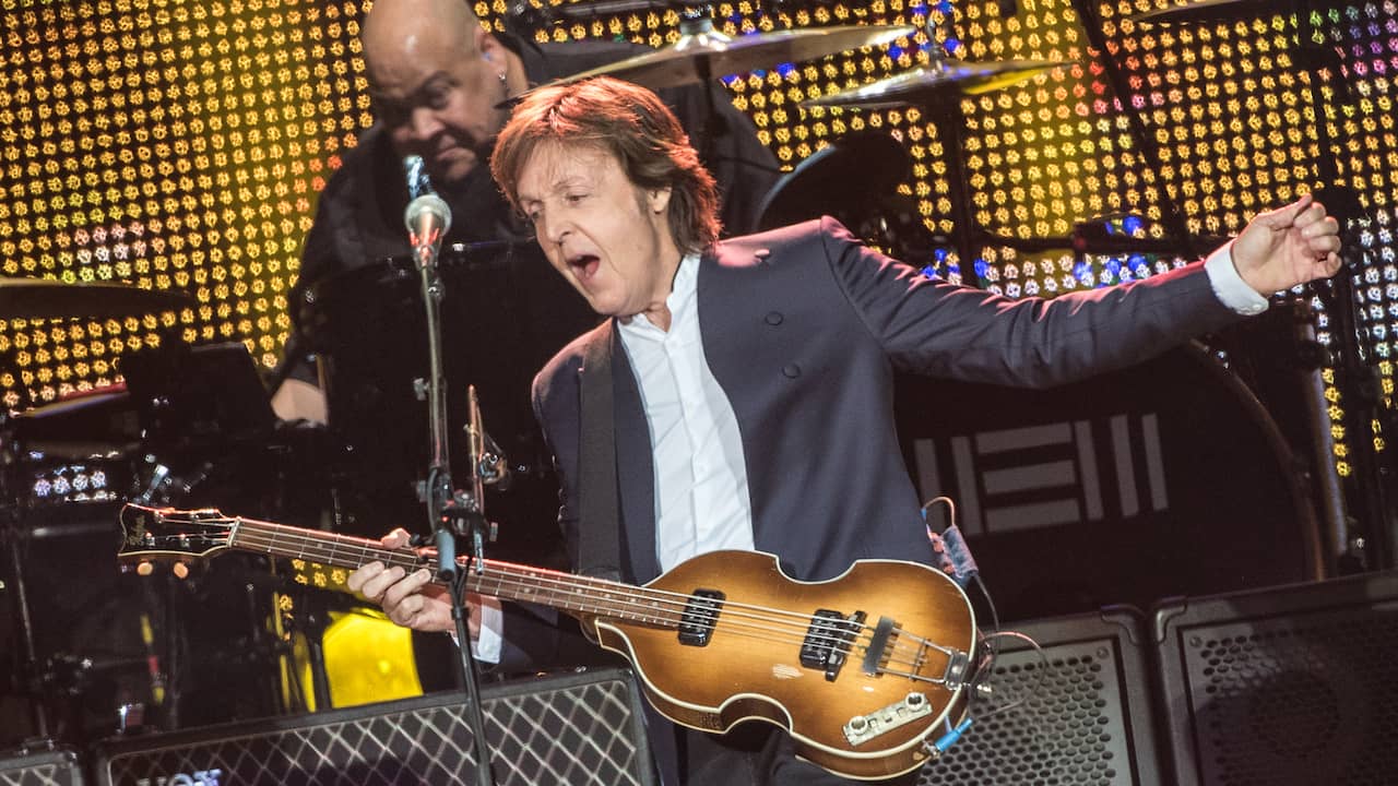 Alla ricerca della chitarra scomparsa di Paul McCartney in giro per il mondo |  divertimento
