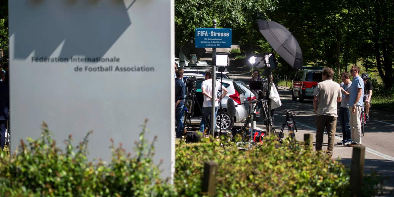 'Ontsnapte verdachte in omkoopschandaal FIFA geeft zichzelf aan'
