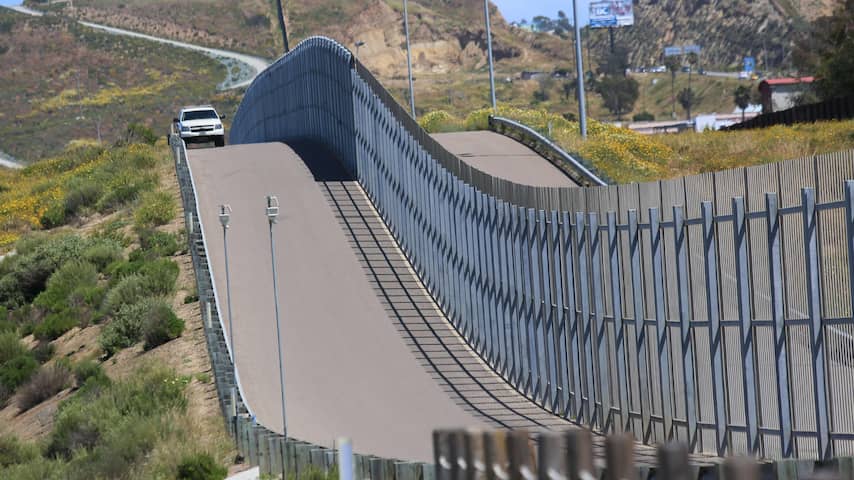 Republikeinse senatoren noemen Mexico-muur van Trump 'symbolisch'