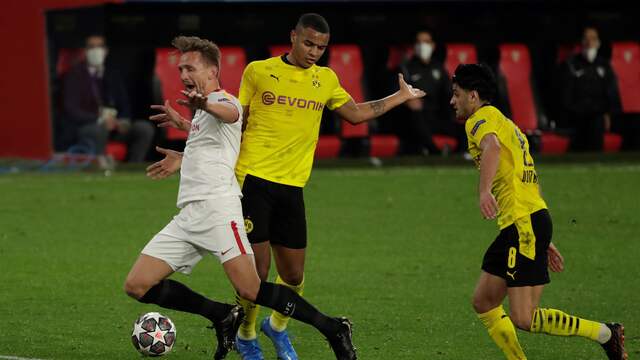 Invaller Luuk de Jong nam in de slotfase nog de 2-3 voor zijn rekening.