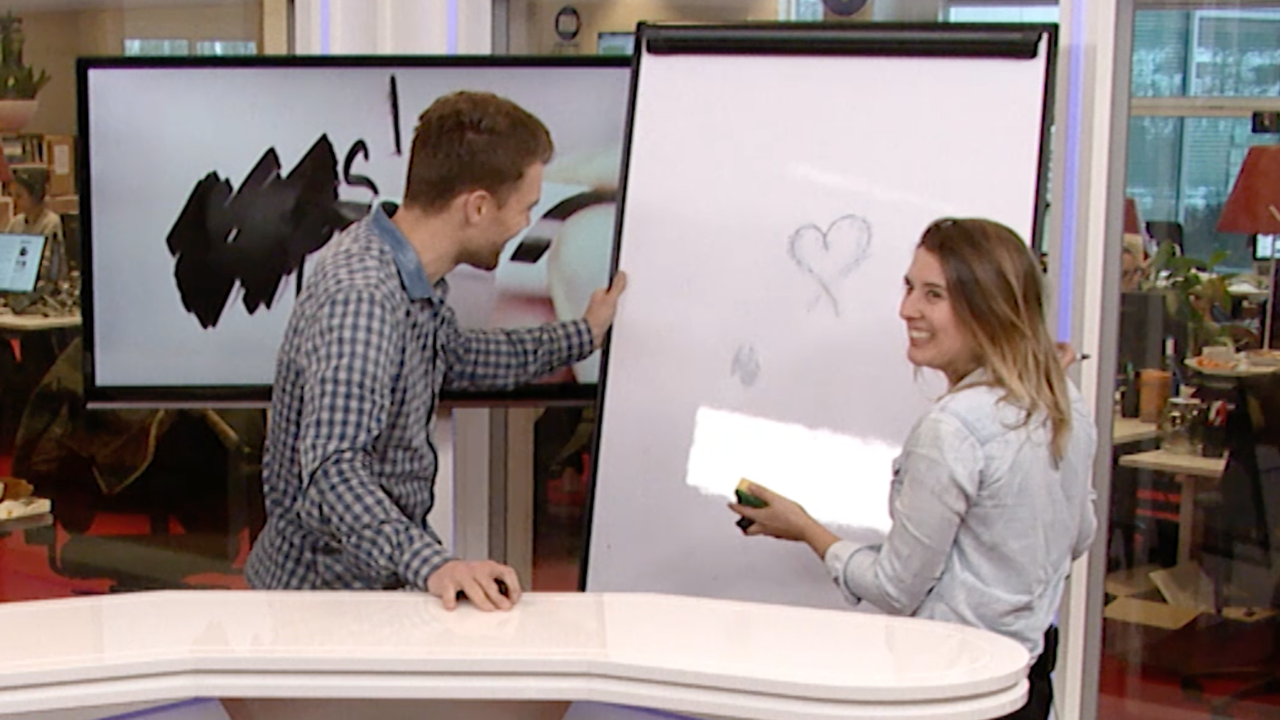 Beeld uit video: Lifehack getest: Eenvoudig en snel permanent marker verwijderen