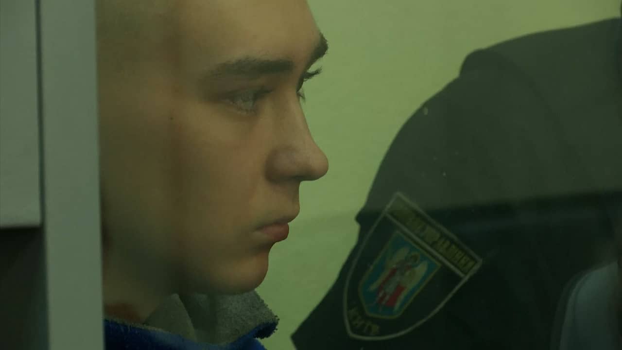 Beeld uit video: Oekraïne berecht eerste Russische soldaat